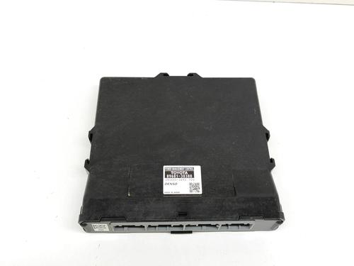 Used Electronic module LEXUS GS (_L1_) 300h (AWL10_, AWL10R) (223 hp) 17016305