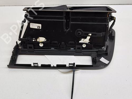 Air vent PEUGEOT 5008 (0U_, 0E_) 1.6 HDi | BP16536645I21