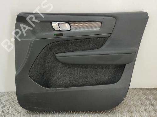 Garniture avant droite VOLVO XC40 (536) B3 Mild-Hybrid (163 hp) 31859096