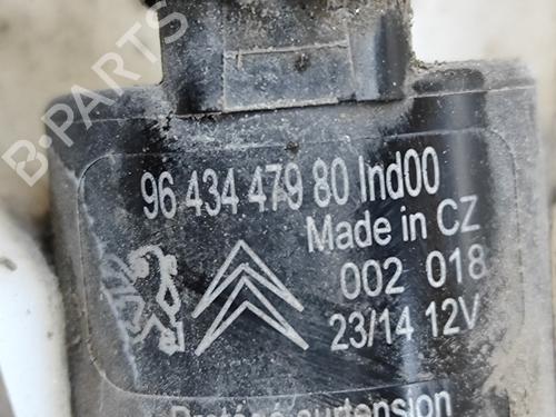 Windscreen washer tank PEUGEOT 3008 I MPV (0U_) 1.6 HDi 115 / BlueHDi 115 | BP24582924C113 