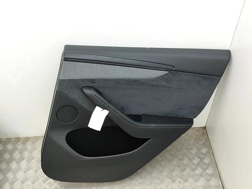 Høyre bakpanel Høyre bakpanel TESLA MODEL Y (5YJY) Long Range All-wheel Drive (514 hp) 36231788 36231788