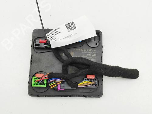 Used Electronic module Electronic module VW TOUAREG (CR7, RC8) 3.0 TSI 4motion (340 hp) 33393571 33393571