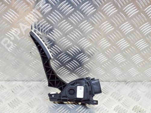 Pedal Pedal VOLVO XC60 I SUV (156) D4 AWD (190 hp) 6867212 6867212