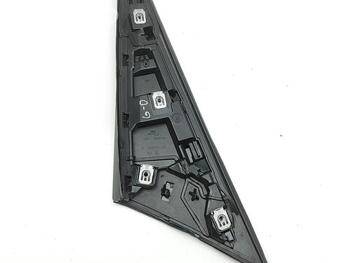 Tailgate trim PEUGEOT 3008 II SUV (MC_, MR_, MJ_, M4_) Hybrid 180 (M4DGLU) | BP30178433C151 