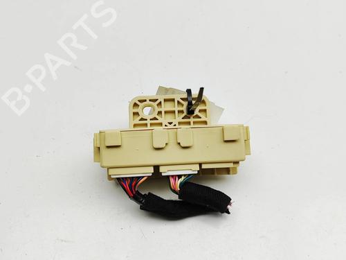 Used Fuse box KIA OPTIMA Sportswagon (JF) 1.7 CRDi (141 hp) 30596392