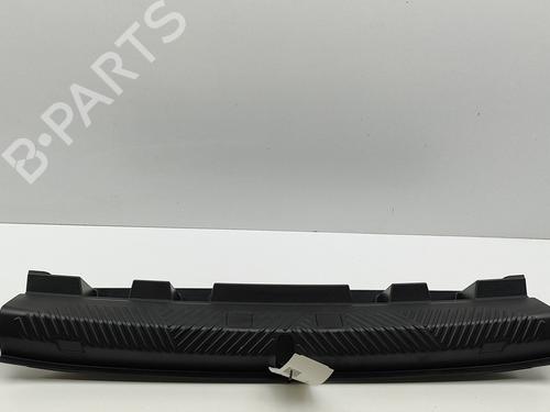 Used Tailgate trim BMW 5 (G60, G90, G68) i5 eDrive40 (340 hp) 28564184