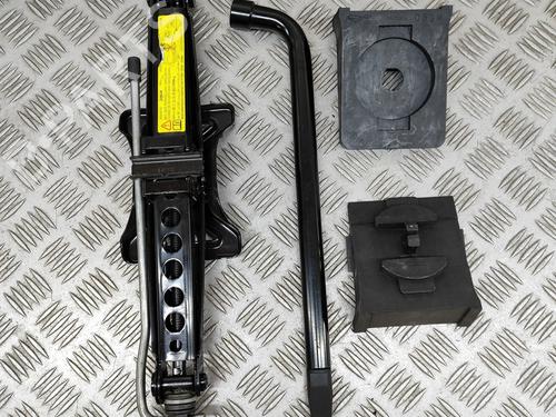 BP19501352O1 main image