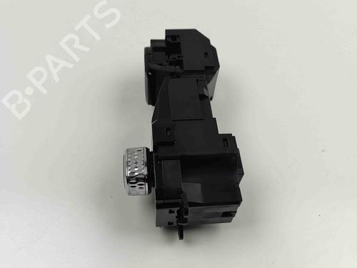 Switch VOLVO XC60 II (246) T6 Plug-In Hybrid AWD | BP27792340I30 