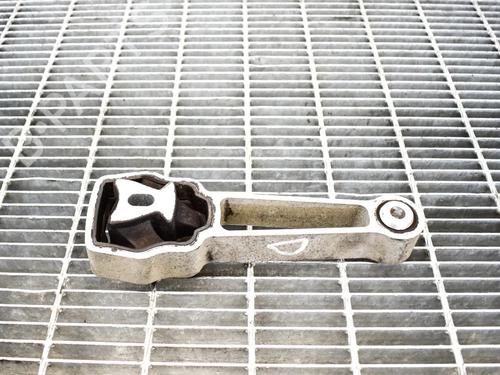 Used Engine mount Engine mount LAND ROVER RANGE ROVER EVOQUE (L538) 2.0 D 4x4 (150 hp) 6742264 6742264