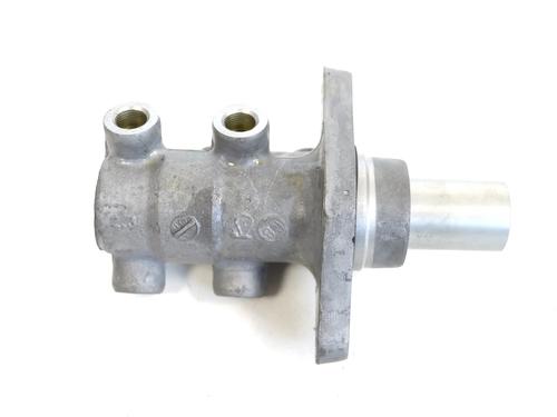 brake-master-cylinder-jaguar-xf-i-x250-2008-2009-2010-2011-2012-2013-2014-2015-30258193 main image