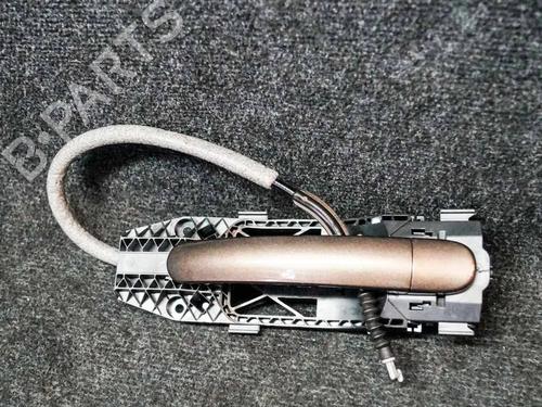 Used Rear right exterior door handle Rear right exterior door handle 6720006 6720006