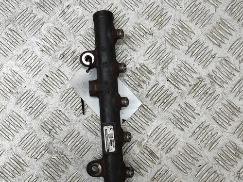 Used Injection rail VOLVO V50 (545) 2.0 D (136 hp) 6736226