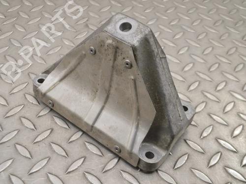 Used Engine mount BMW 5 (F10) 520 d (184 hp) 30229447