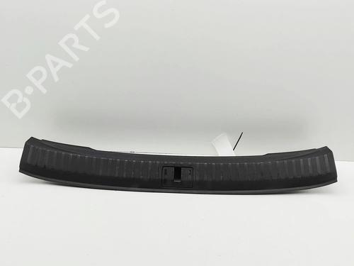 Used Tailgate trim SKODA ENYAQ iV SUV (5AZ) 80 (204 hp) 31859316