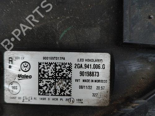 Right headlight VW T-ROC (A11, D11) 1.5 TSI | BP29510736C29 