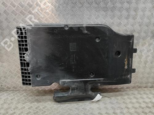 Used Underbody protection VW TIGUAN (AD1, AX1) 1.4 eHybrid (245 hp) 27774645