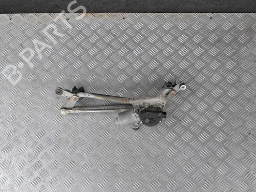 Used Front wipers mechanism TOYOTA YARIS (_P9_) 1.4 D-4D (NLP90_, NLP90R) (90 hp) 6717201