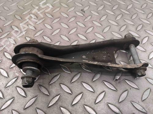 Venstre bagtil bærearm MERCEDES-BENZ A-CLASS (W177) A 200 (177.087) (163 hp) 30253235