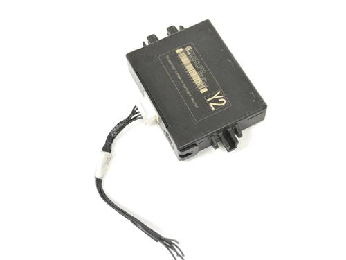 Used Electronic module LEXUS RX (_L2_) 450h AWD (GYL25_, GYL26_, GYL25, GYL26, GYL25R, GYL26R) (313 hp) 30221114