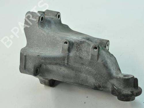 Used Engine mount Engine mount MERCEDES-BENZ E-CLASS (W212) E 220 CDI / BlueTEC (212.001, 212.002) (170 hp) 33368258 33368258