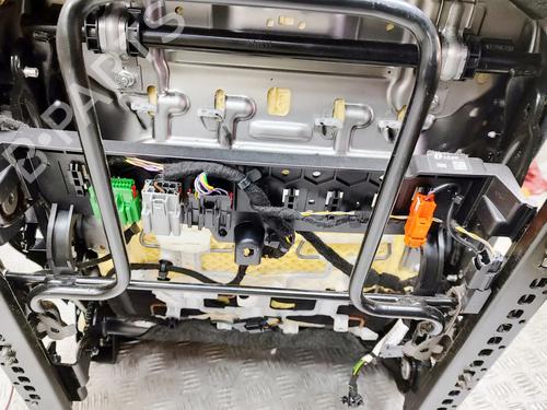 Right front seat JAGUAR XE (X760) 2.0 D | BP32779843C16  - Image 10