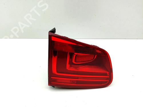 Feu de coffre gauche VW TIGUAN (5N_) 2.0 TDI 4motion (140 hp) 31715391