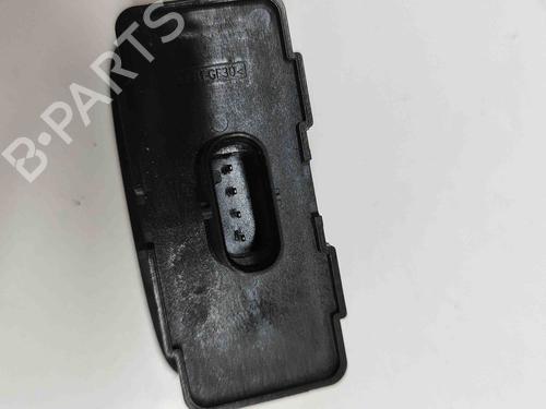 Switch VOLVO V60 II (225) B6 Mild-Hybrid AWD | BP29459337I30 