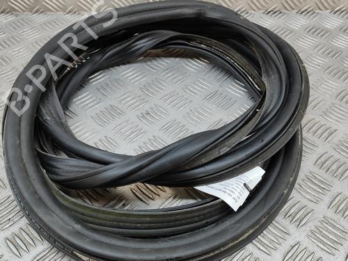 Used Rubber door seal PORSCHE CAYENNE (92A) 3.0 Diesel (245 hp) 17865012
