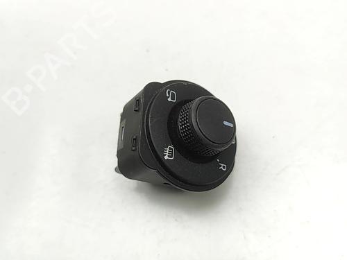 Used Mirror switch Mirror switch SKODA ENYAQ iV SUV (5AZ) 85 (286 hp) 33740469 33740469