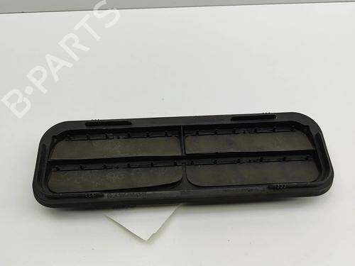 Grill Grill MERCEDES-BENZ C-CLASS (W205) C 220 d 4-matic (205.005) (170 hp) 26239956 26239956
