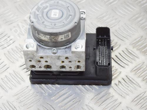 Used ABS pump ABS pump BMW 2 Gran Tourer (F46) 218 i (136 hp) 6772064 6772064