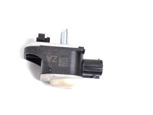 Electronic sensor TOYOTA COROLLA Hatchback (_E21_, _EA1_, _EH1_) 1.8 Hybrid (ZWE211, ZWE219) | BP30267342M84 - Image 3