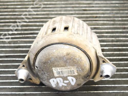 Used Engine mount MERCEDES-BENZ E-CLASS T-Model (S212) E 220 CDI (212.202) (163 hp) 6751491