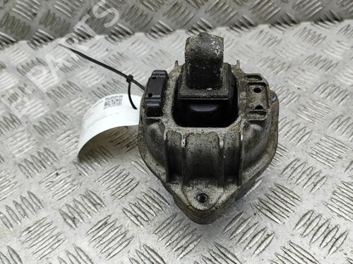 Apoio do motor BMW 6 Coupe (F13) 640 d (313 hp) 31715238