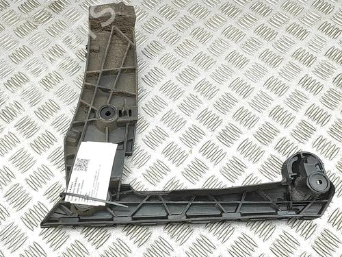 rear-bumper-bracket-audi-a4-b9-8w2-8wc-2015-33112797 main image