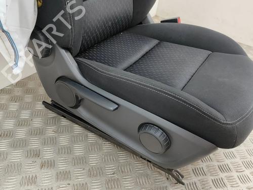 Right front seat INFINITI Q30 1.6 | BP29227122C16  - Image 7