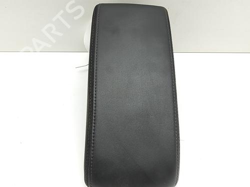 Armrest / Center console PEUGEOT 2008 II (UD_, US_, UY_, UJ_, UR_, UC_) e-2008 (UKZKXZ) | BP30131312I20 