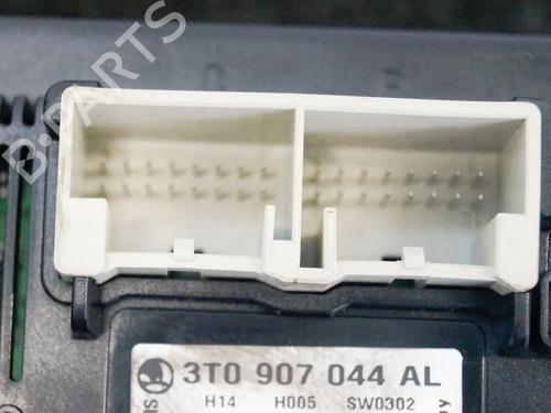 Electronic module SKODA SUPERB II (3T4) 2.0 TDI | BP6741194M83