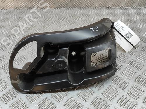 Used Rear bumper bracket Rear bumper bracket PEUGEOT 2008 II (UD_, US_, UY_, UJ_, UR_, UC_) 1.2 PureTech 130 (USHNS, URHNS) (130 hp) 28687341 28687341