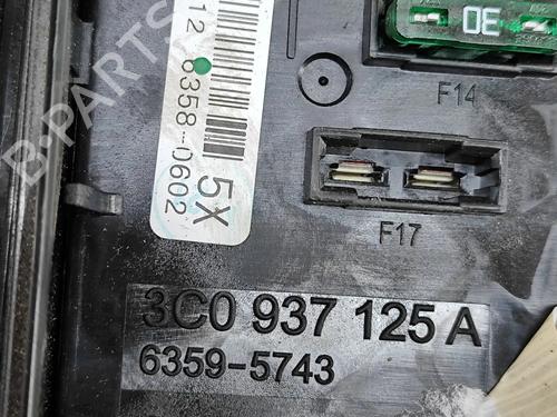 Fuse box AUDI Q3 (8UB, 8UG) 2.0 TDI quattro | BP27245058E1