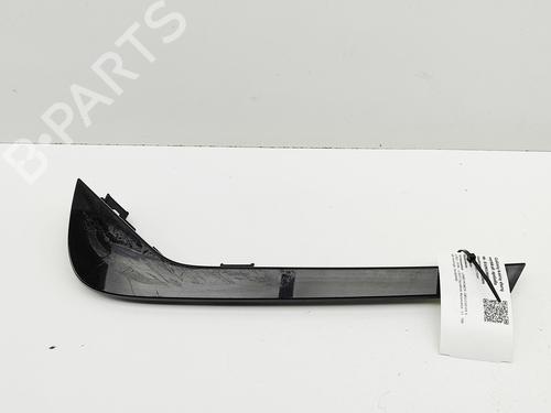 Used Door moulding trim LAND ROVER DISCOVERY V (L462) 3.0 Td6 4x4 (258 hp) 30130896