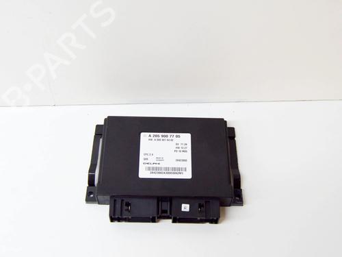 Used Gearbox control unit Gearbox control unit MERCEDES-BENZ C-CLASS (W205) C 220 BlueTEC / d (205.002, 205.004) (170 hp) 10915352 10915352