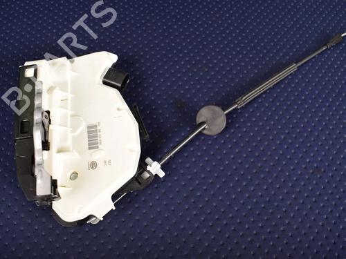 Used Rear right lock VW TIGUAN (5N_) 2.0 TDI (150 hp) 9870427