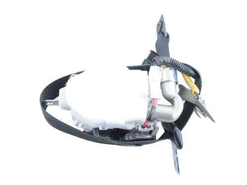 front-right-seatbelt-lexus-gs-_l1_-2011-33364555 main image