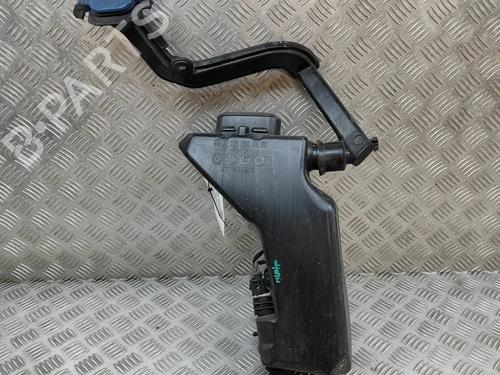 windscreen-washer-tank-mercedes-benz-c-class-w205-2013-2014-2015-2016-2017-2018-2019-2020-2021-2022-2023-26311471 main image