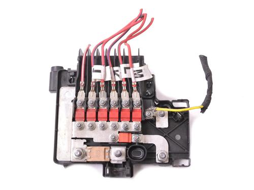Fuse box TESLA MODEL S (5YJS) 85D AWD | BP33342567E1 - Image 2
