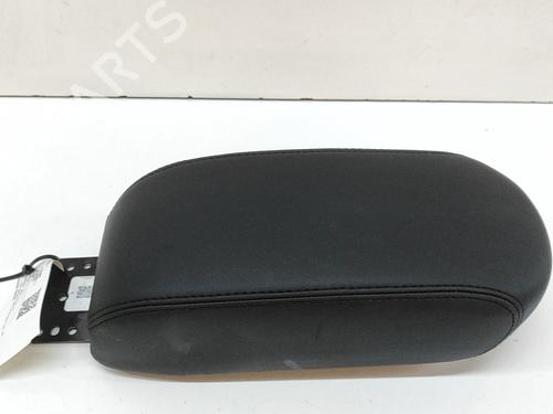 Used Armrest / Center console JEEP AVENGER (J2) 1.2 GSE T3 (101 hp) 28688190