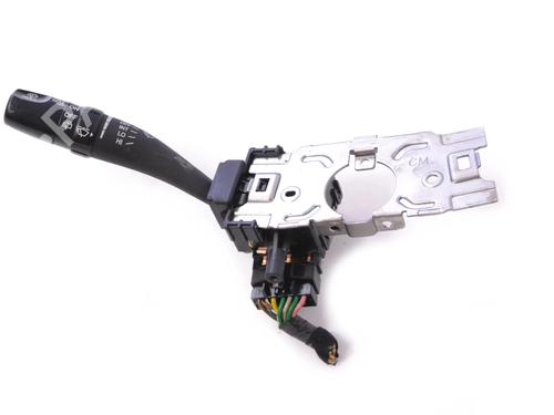 Used Steering column stalk HYUNDAI SANTA FÉ II (CM) 2.2 CRDi 4x4 (155 hp) 30211879