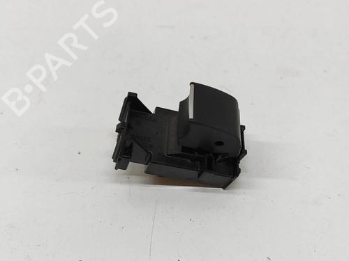 right-rear-window-switch-toyota-rav-4-v-_a5_-_h5_-2018-33373602 main image