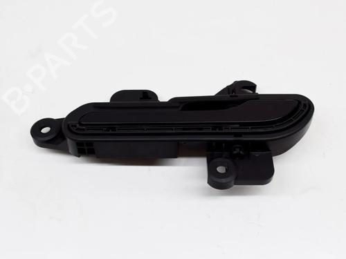 front-left-exterior-door-handle-tesla-model-y-5yjy-2019-27752649 main image
